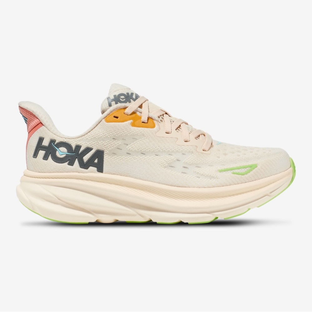 HOKA Clifton 9 Cream and Coral Athletic Sneakers (10D)